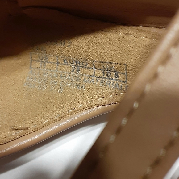 Michael Kors Maryam Girls Flat Shoes - Picture 6 of 8